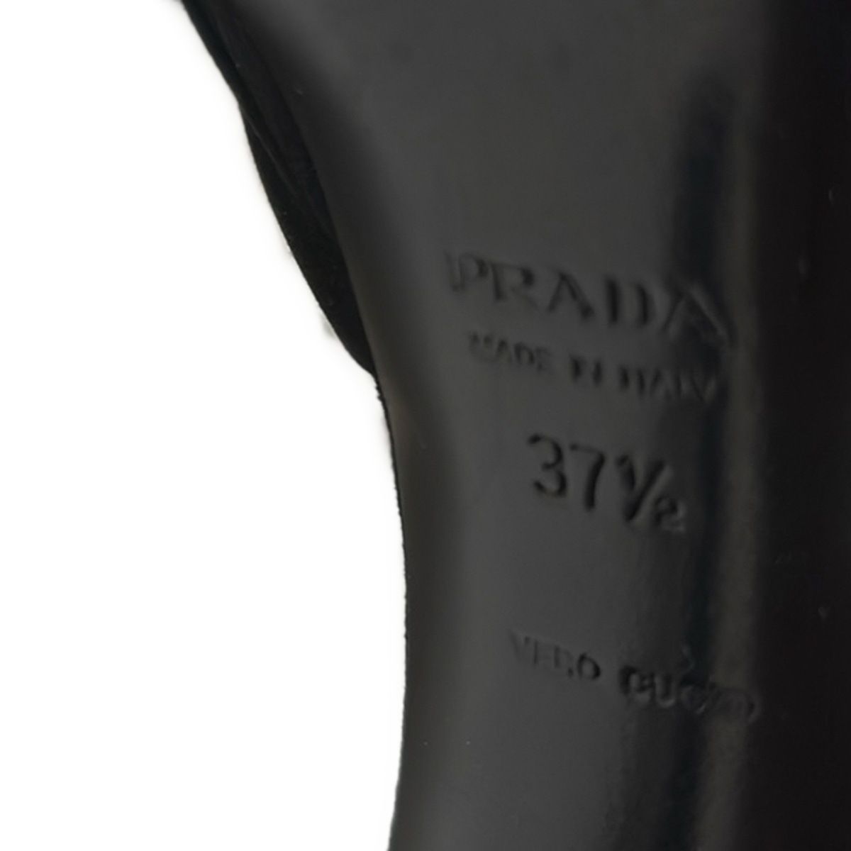 プラダ パンプス