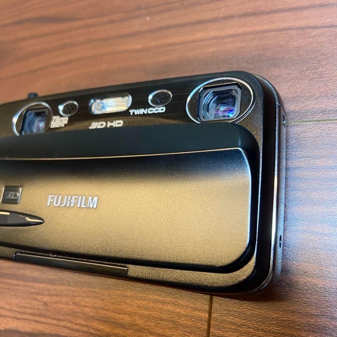 Fujifilm FinePix Real 3D W3 デジカメ3815 FUJIFILM FinePix Real 3D W3 Digital Camera | Camera Wholesalers