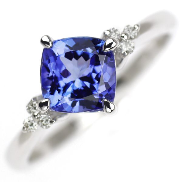 K18WG クッションカット タンザナイト ダイヤモンド リング 1.00ct D0  