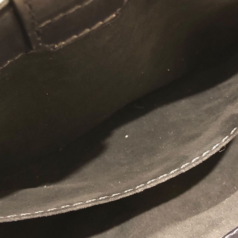 ガリバー スクリットレザーメッセンジャー