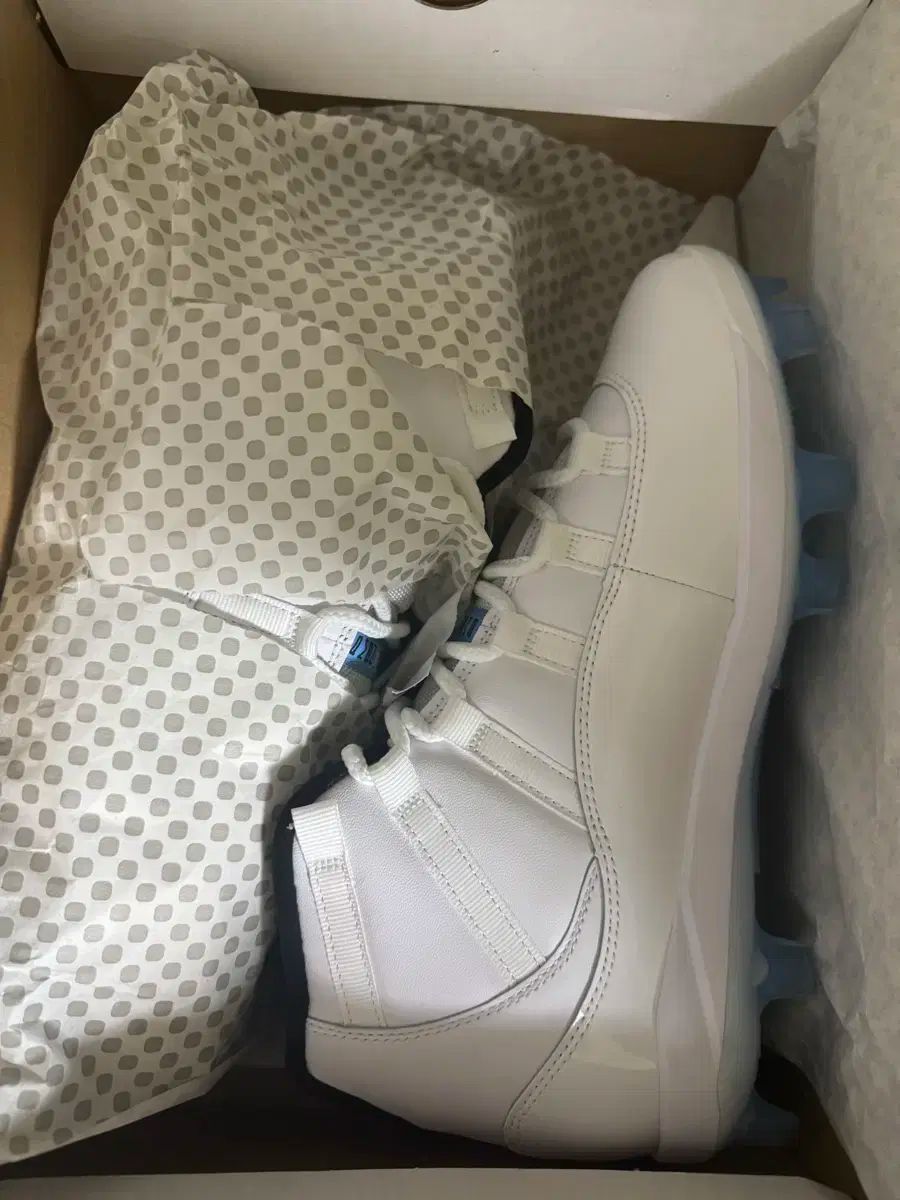 ジョーダン 11 野球シューズ ポイントシューズ 270