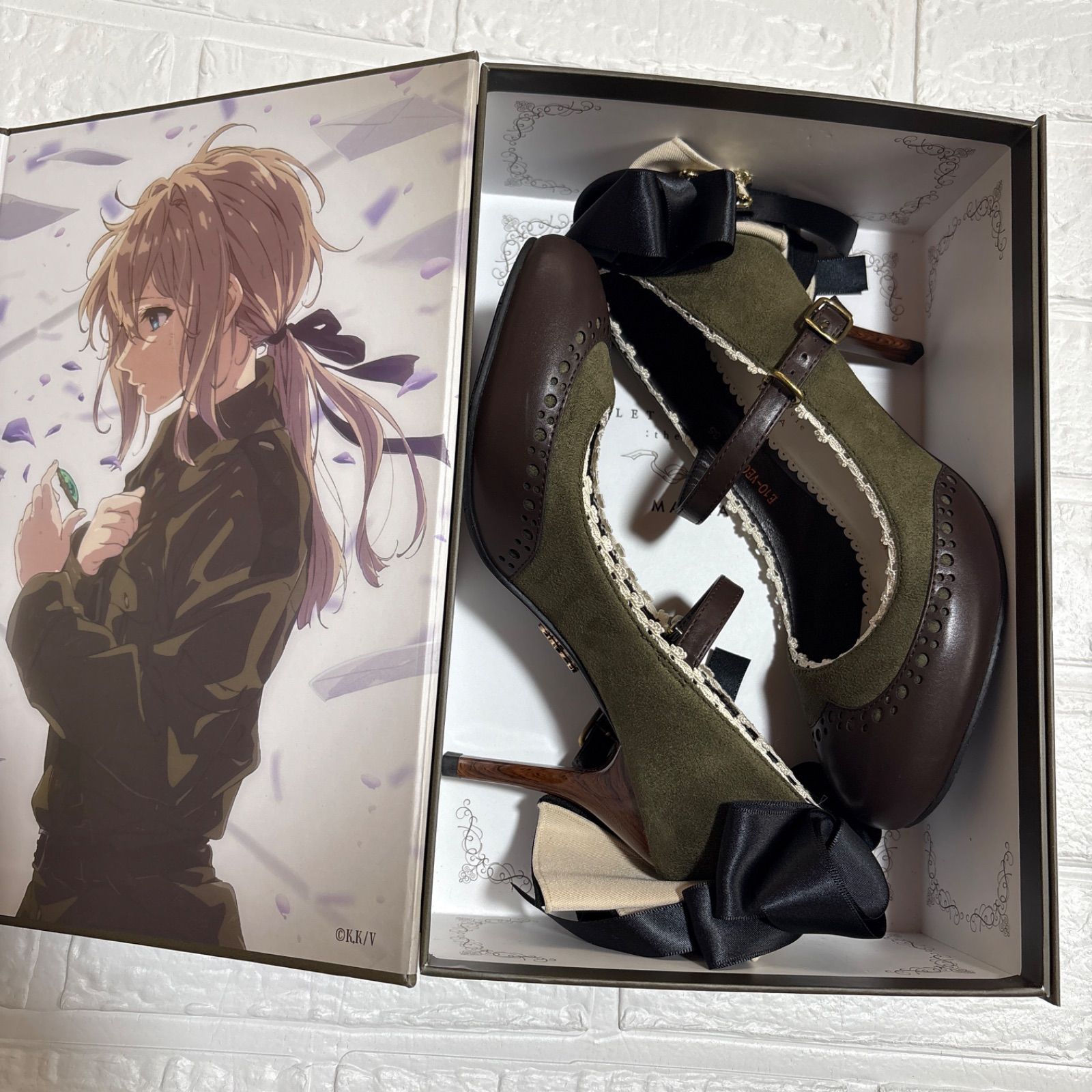 極美品　ヴァイオレット エヴァーガーデン　マイラ　コラボ　パンプス　箱付き　23 極美品 ヴァイオレット エヴァーガーデン マイラ MAYLA 2.8万円 コラボ