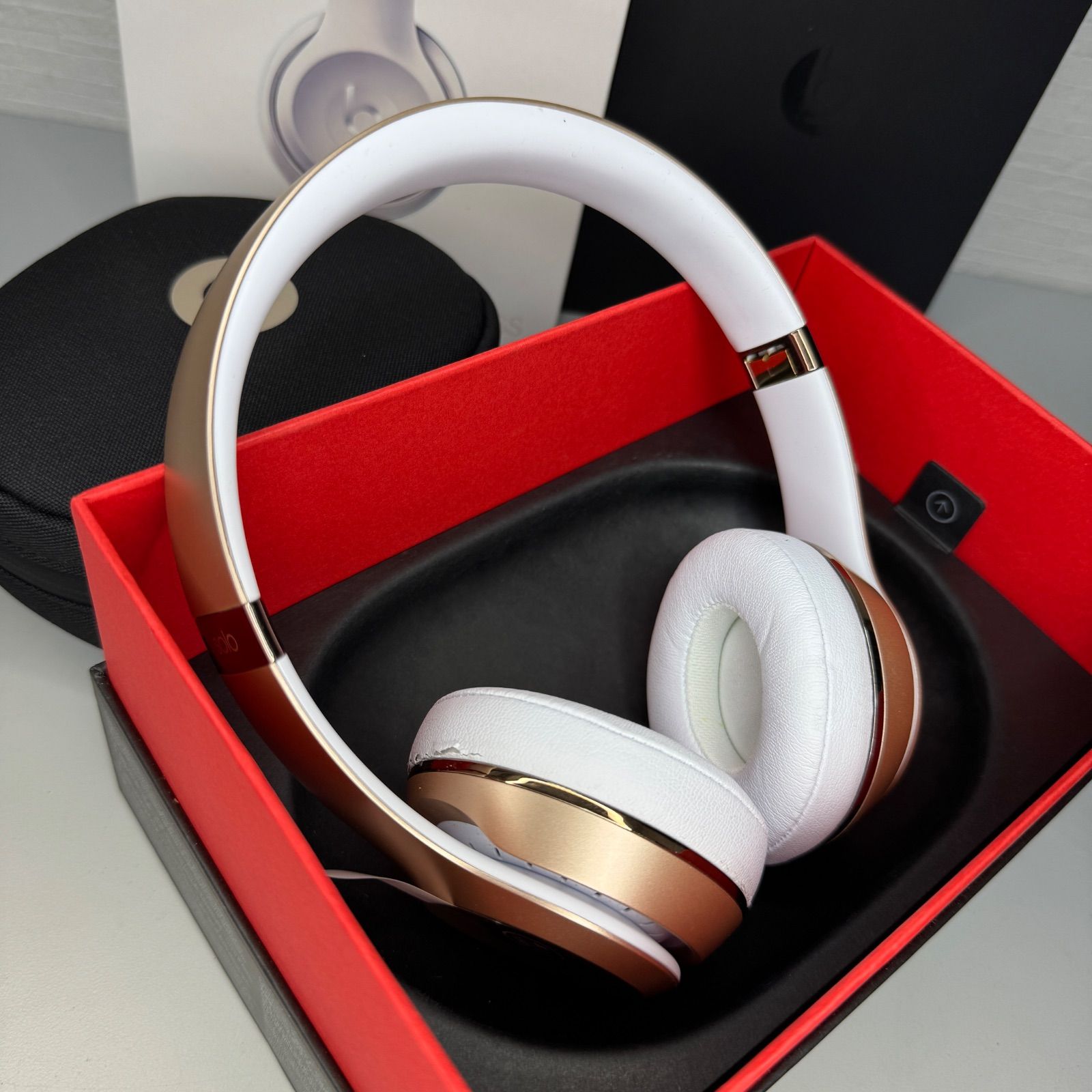 Beats Solo3 Wireless ワイヤレスヘッドホン Bluetooth ゴールド