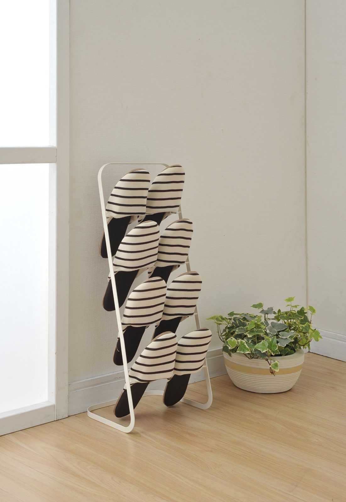 幅25×高さ61cm