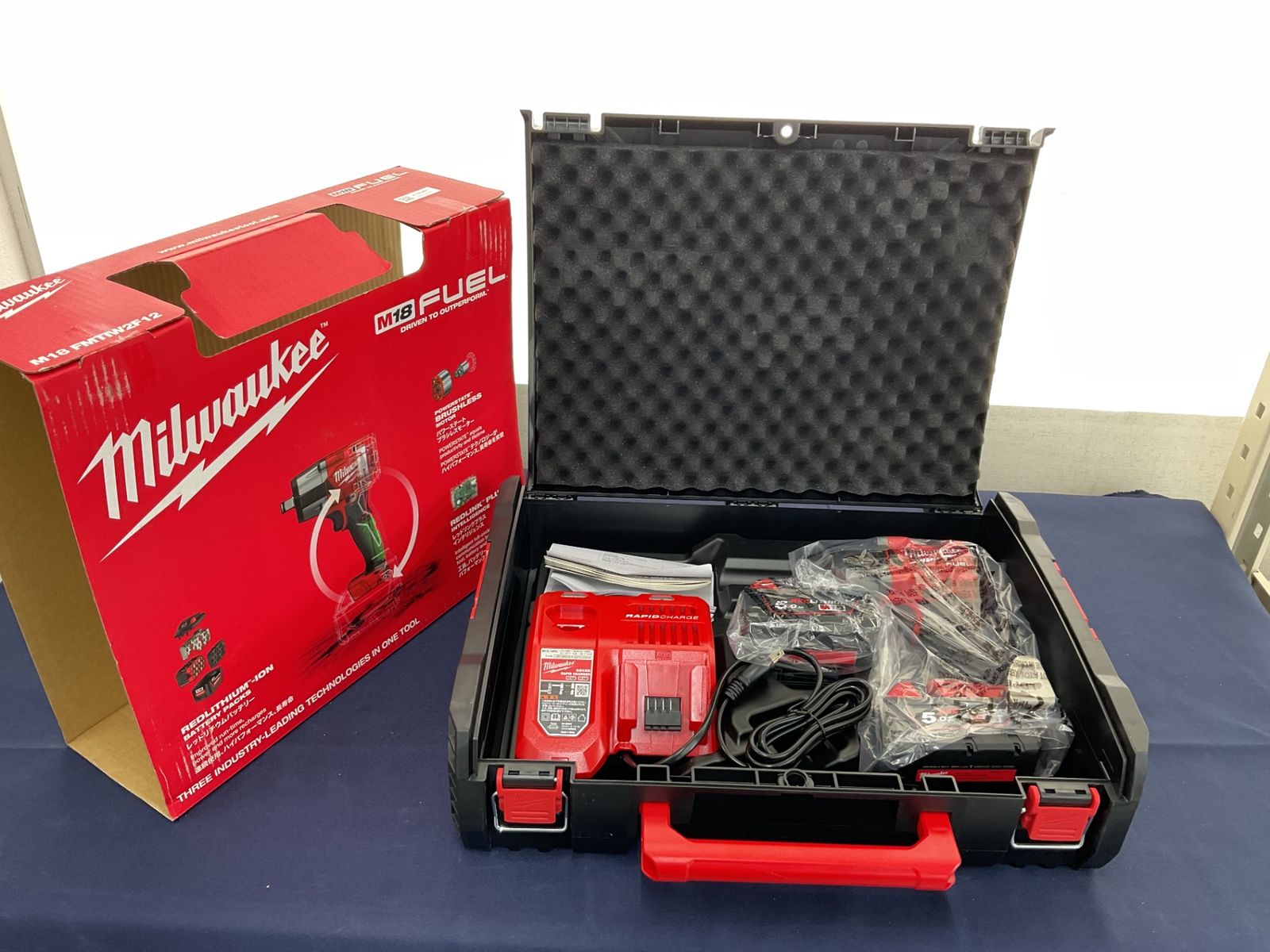 ミルウォーキーツール･ジャパン M18 FUEL 1|2インチ 745Nm インパクトレンチセット M18 FMTIW2F12-502X JP 1台 八尾店