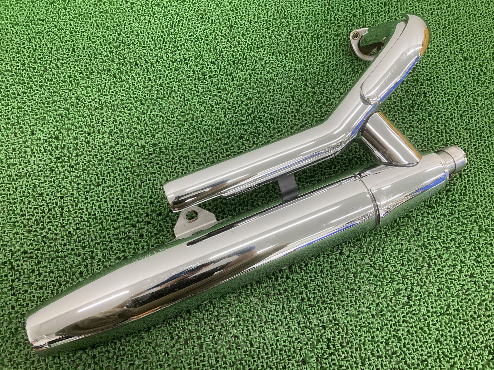 ドラッグスター400 サイレンサーマフラー 5KP8 ヤマハ 純正 中古 バイク 部品 VH01J XVS400 DragStar400 コケキズ無し 希少品