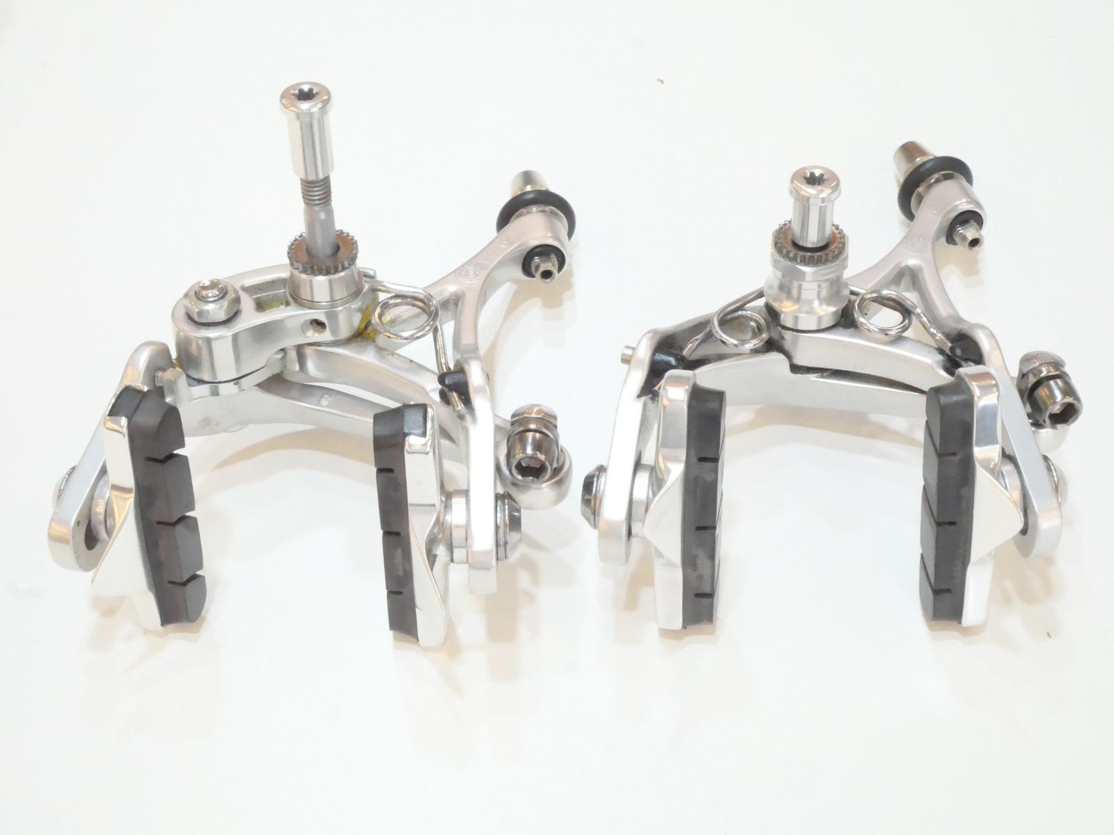CAMPAGNOLO カンパニョーロ