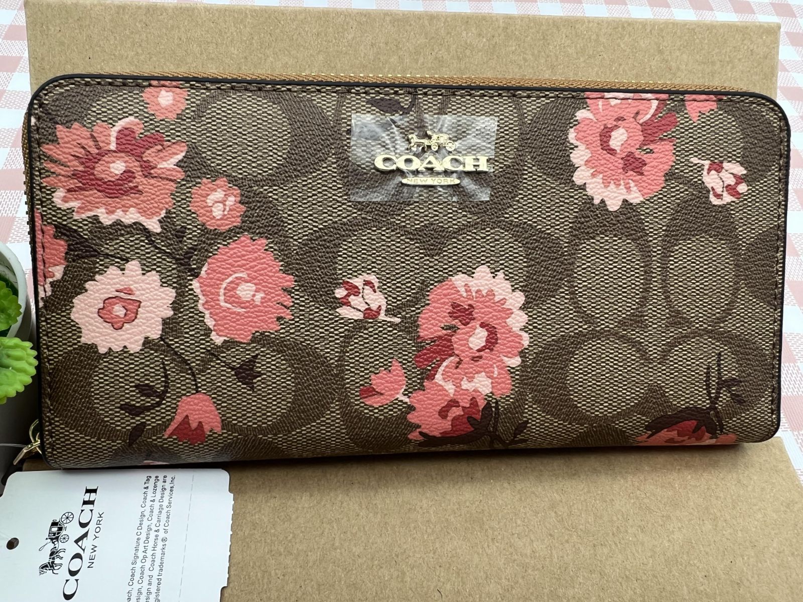 COACH 長財布 コーチ 財布 花柄 レディース レザー ブランド ロゴ シグネチャー クーポン配布 ウオレット 記念日 プレゼント プリント C186