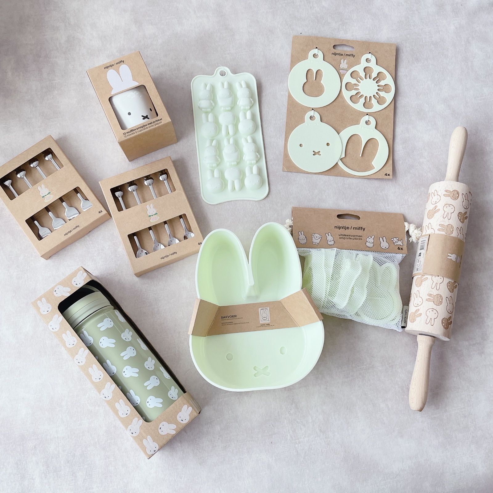 miffy【日本未販売】木製 お顔柄のパスタ 麺棒 手延べ棒 nijntje