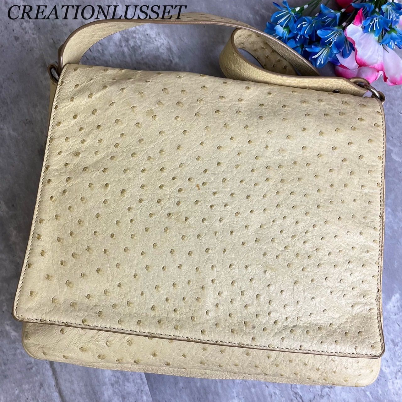 ✨定価40万未使用✨ CREATION LUSSET クリエーションルセ ショルダーバッグ トートバッグ フラップ シルバー金具 ラウンドジッパー  A4収納 大容量 ロゴプレート オーストリッチ レザー 肩掛け 斜め掛け レディース ベージュ 肌色 - メルカリ