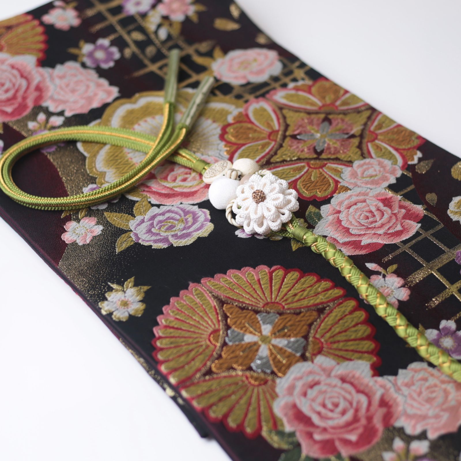 新品・未使用 帯締め【花×ボタン】帯飾り アクセサリー 成人式 新品・未使用 帯締め【花×ボタン】帯飾り アクセサリー 成人式