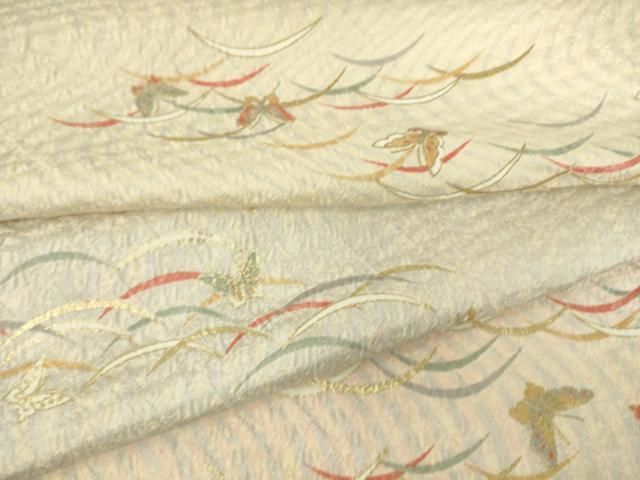 平和屋着物▽上質な小紋　単衣　芝に舞蝶　金彩　正絹　逸品　DAAS0199az 平和屋着物▽上質な小紋 単衣 芝に舞蝶 金彩 正絹 逸品 DAAS0199az