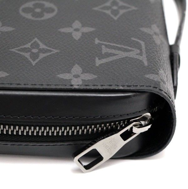 LOUIS VUITTON ブラック クラッチバッグ　モノグラム　　極美品 Louis Vuitton エピレザー ブラック クラッチバッグ Louis Vuitton