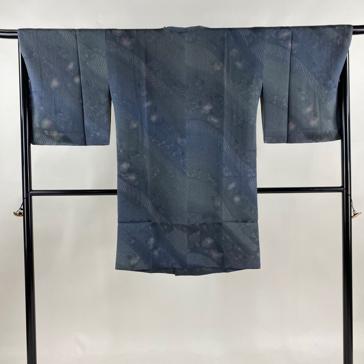 道行 身丈98.5cm 裄丈67cm M 和装コート 角衿 地紋 ぼかし 青灰色 正絹 名品