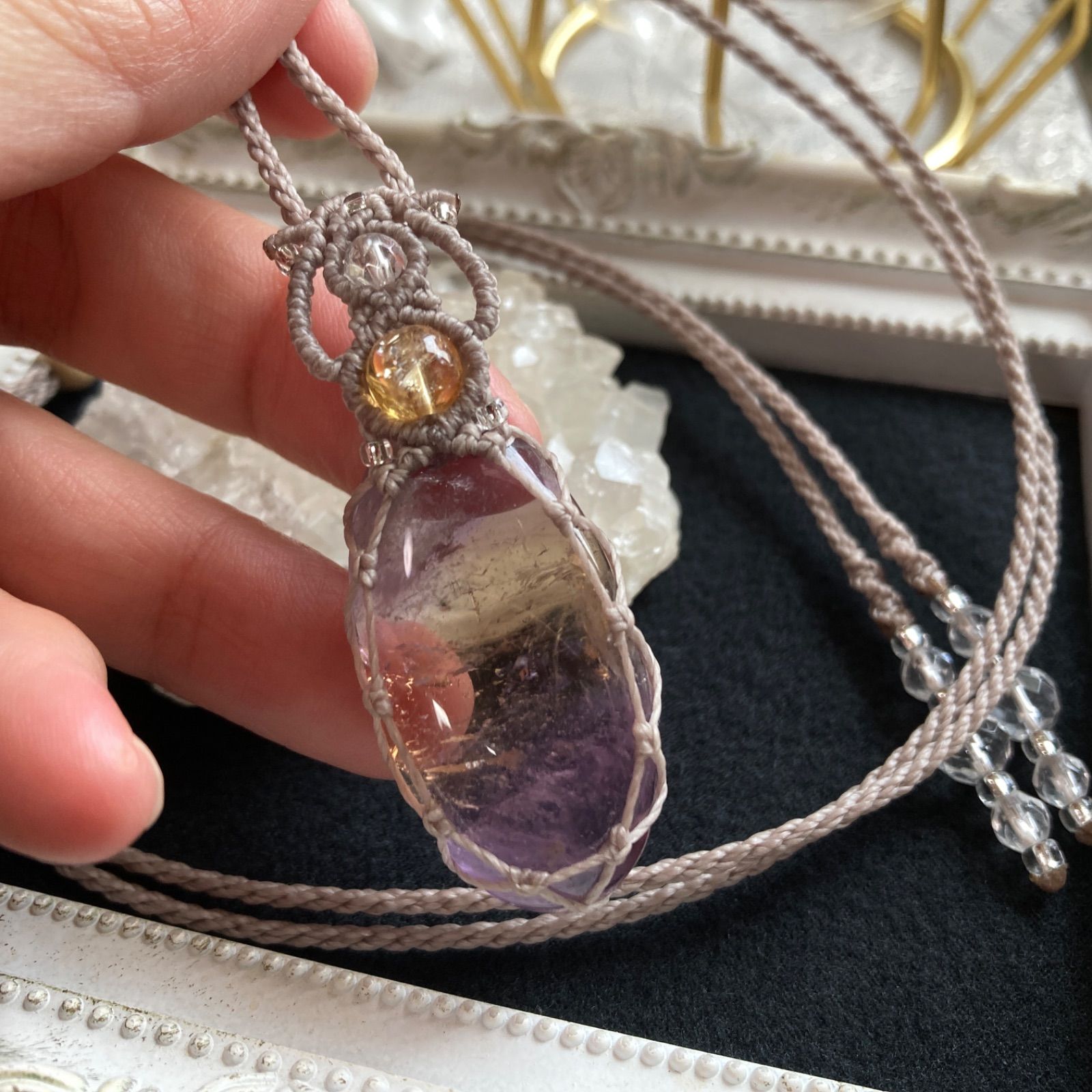 アメトリンのマクラメ編み 天然石ネックレス アメトリンのマクラメ編み