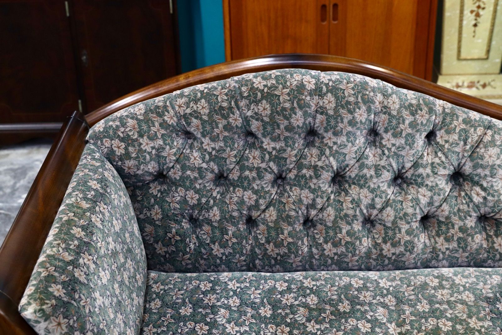 GMIS279 karimoku カリモク コロニアル 2人掛けソファ ラブソファ レトロ ファブリック カントリー 国産家具 定価約20万