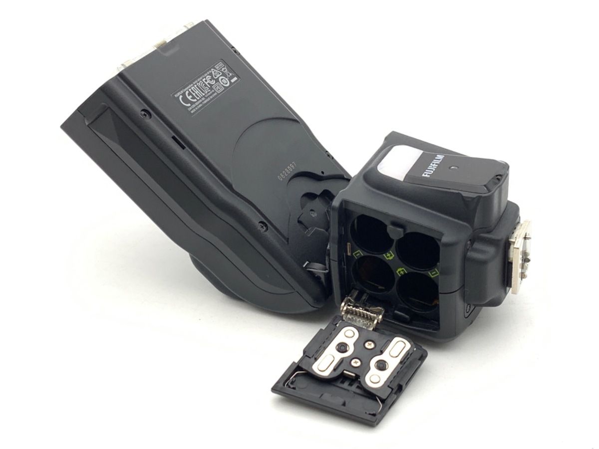 □ CONTAX TLA200 ストロボ カメラ アクセサリー フラッシュOK