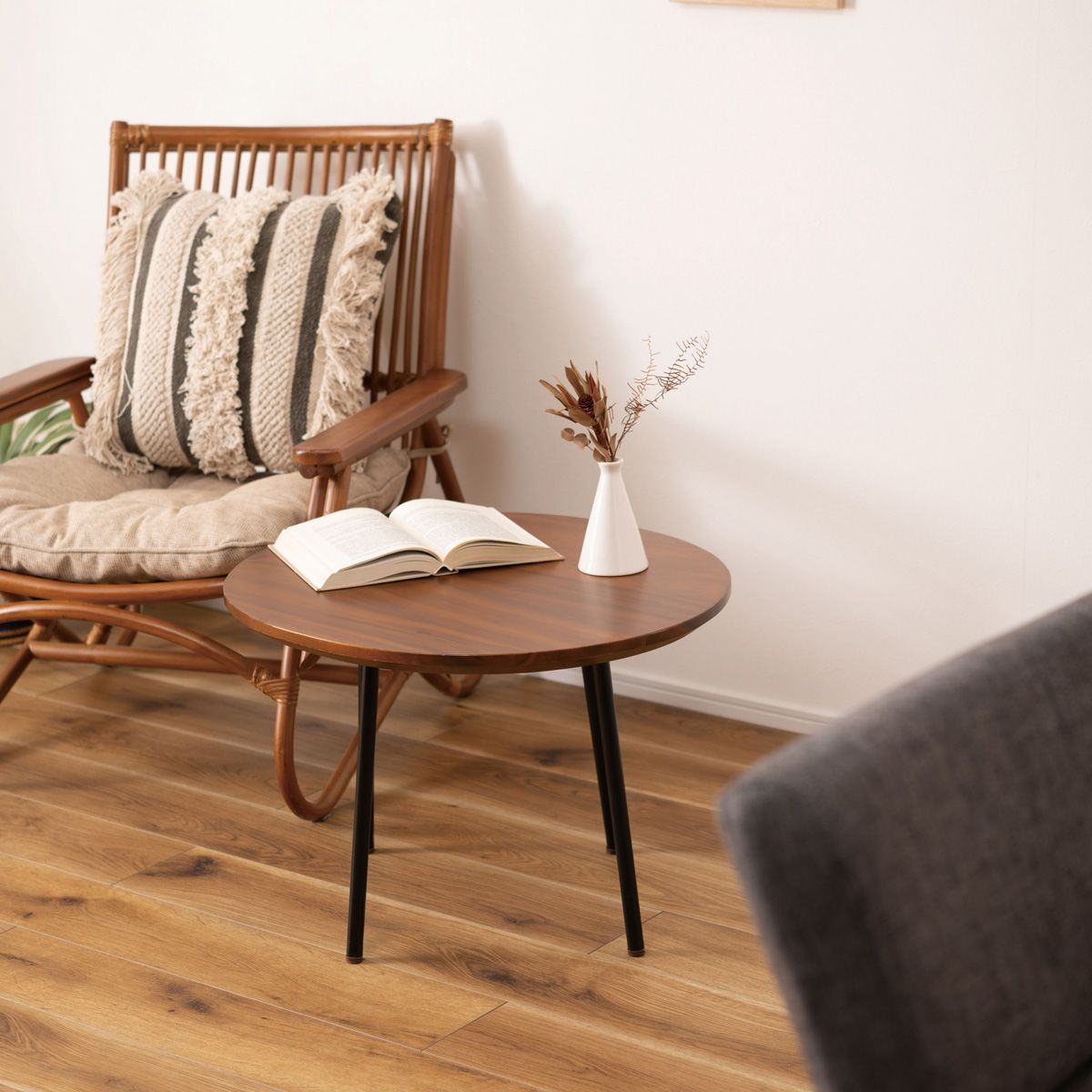 【送料無料・新品未使用】ミラー　北欧　ナチュラル　素朴　人気　オシャレ 送料無料・新品未使用】ミラー 北欧 ナチュラル 素朴 人気