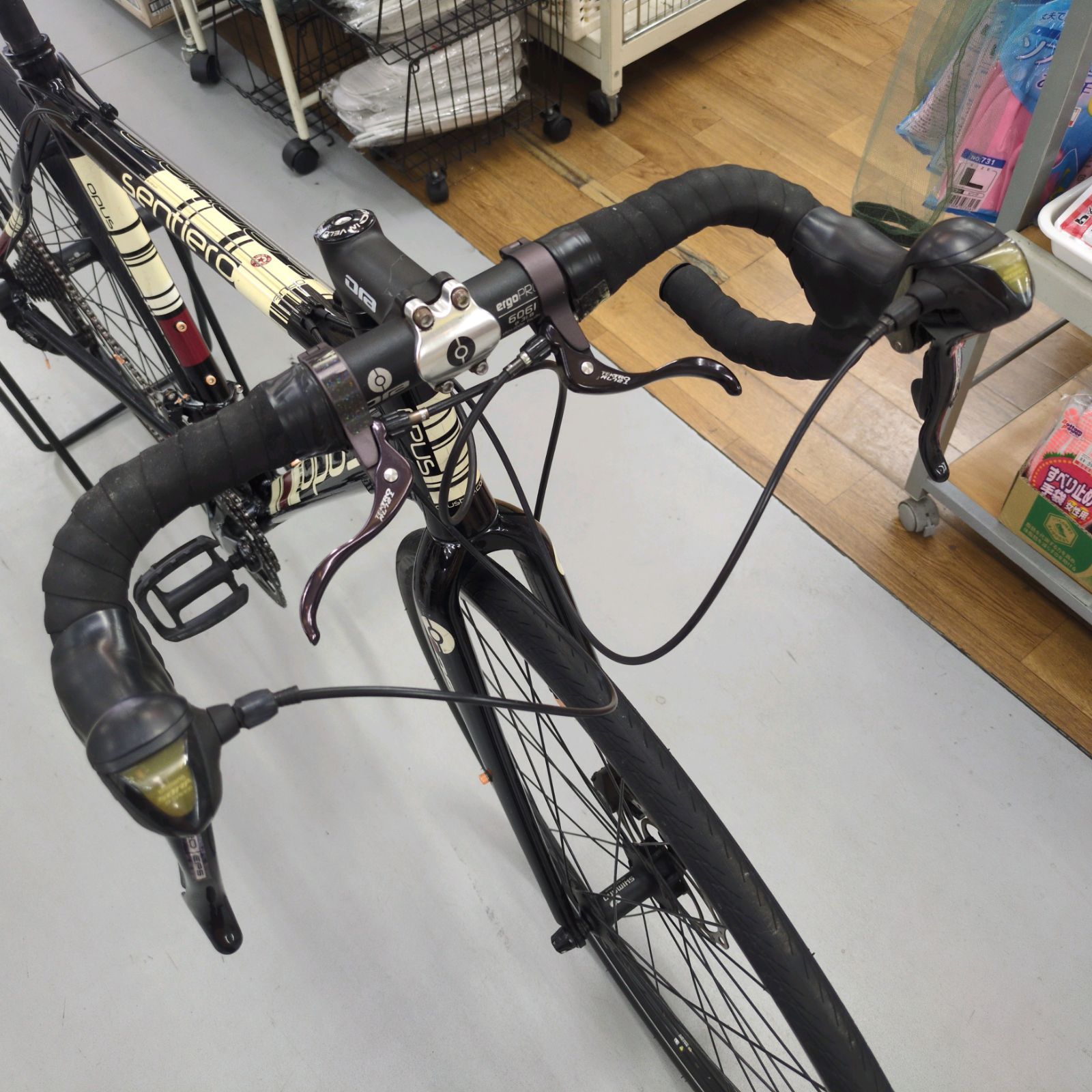 J256 ★多少キズ使用感有り★ロードバイク★OPUS  sentiero★3×9段★700✕32C J256 ☆多少キズ使用感有り☆ロードバイク☆OPUS sentiero☆3×9段☆700