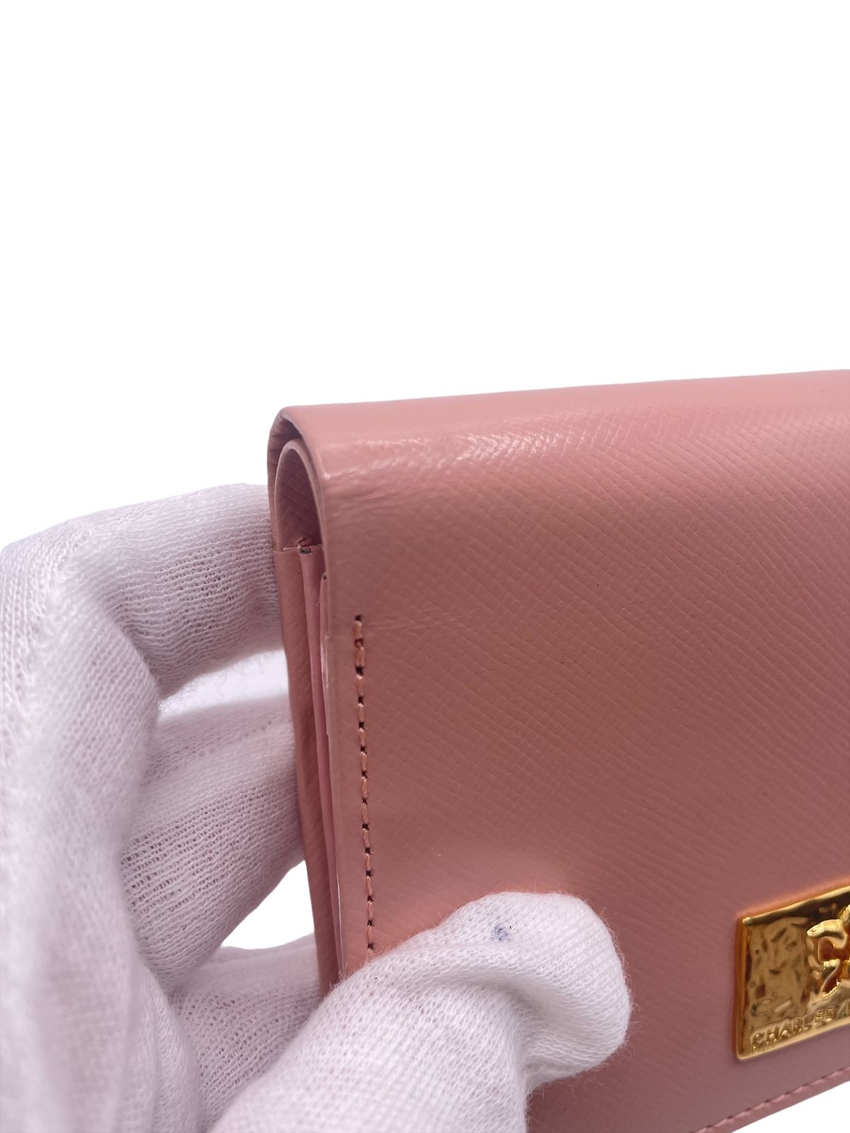 激安☆かわいい】CHARLES JOURDAN ピンク二つ折り財布 - メルカリ