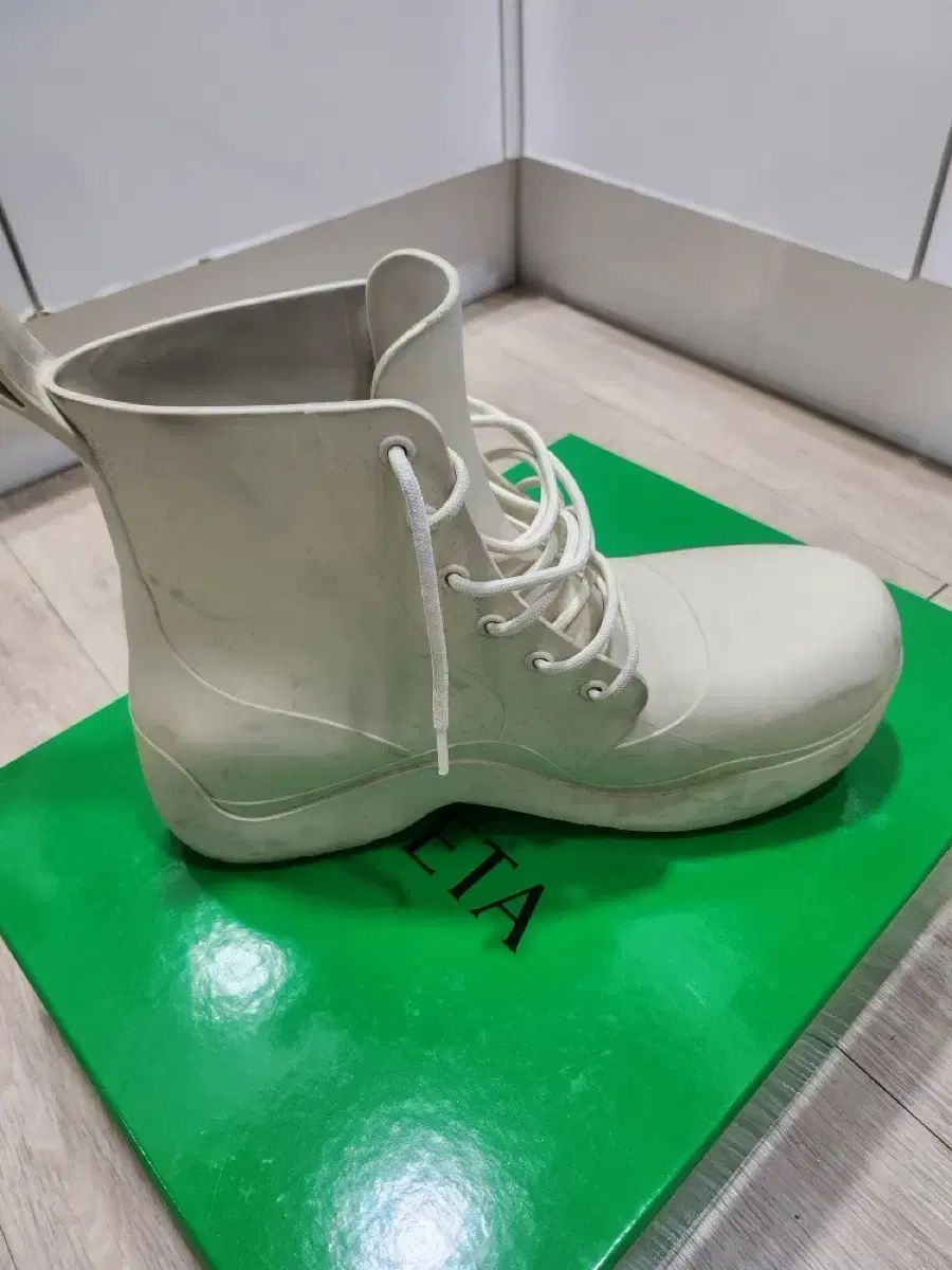 BOTTEGA VENETA ボッテガヴェネタ パドルアンクルブーツ