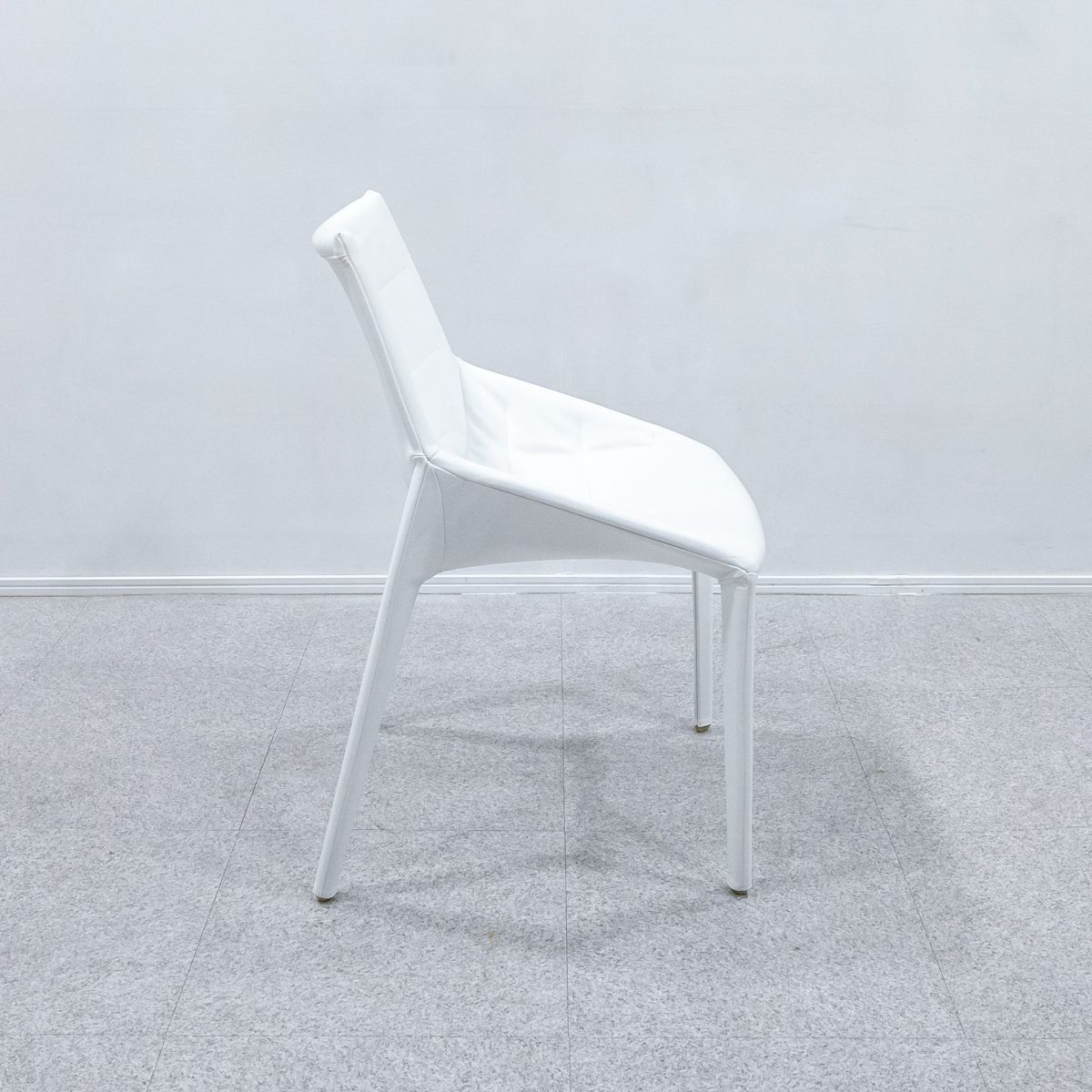 モルテーニ Molteni&C アウトラインOUTLINEダイニングチェア 1脚