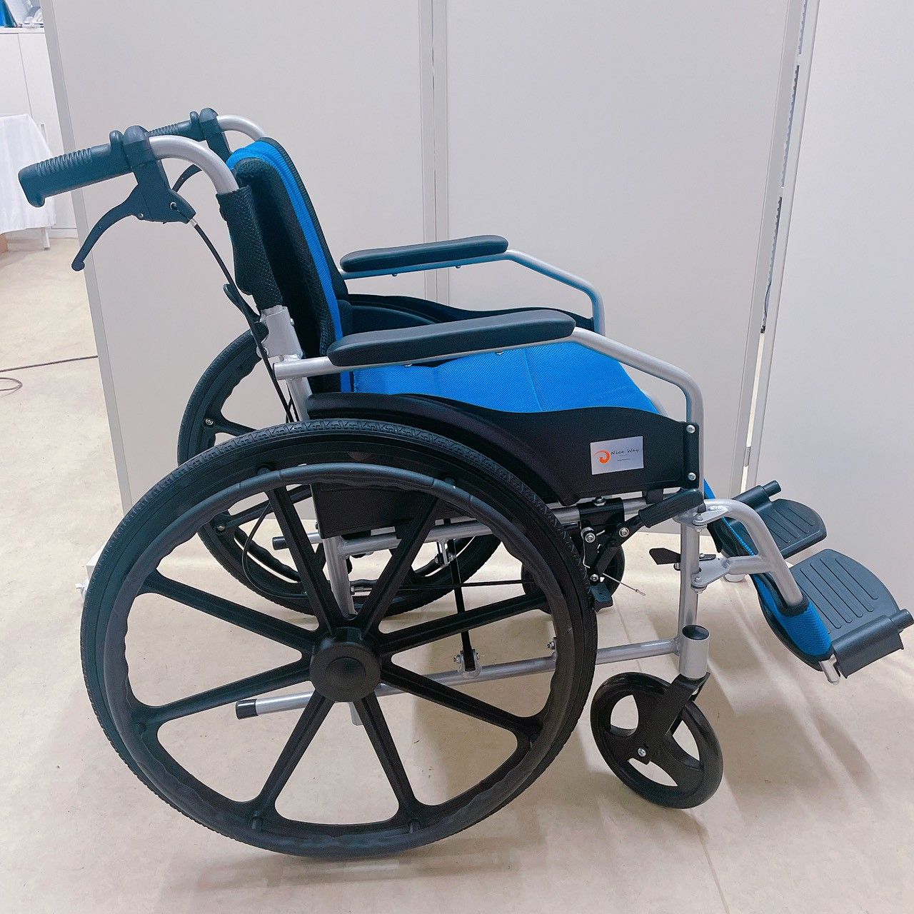NICE WAY ナイスウェイ 車椅子 バリアフリー 介護用品 折りたたみ 青色