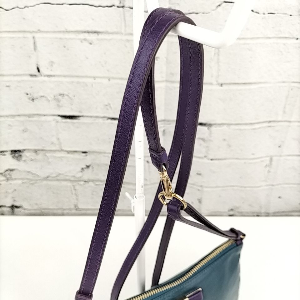 FURLA 】O A-1 フルラ 本革 レザー ロゴ刻印 ゴールド金具 2way