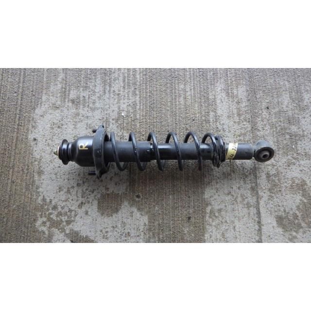 トゥデイ E-JA4 右Rストラット
