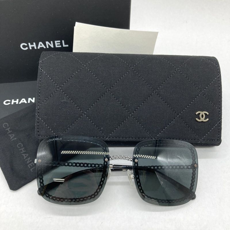 CHANEL シャネル サングラス 4244 スクエア リムレス チェーン装飾 き アイウェア 眼鏡 57□17 140 ブラック 服飾小物 B14911◆