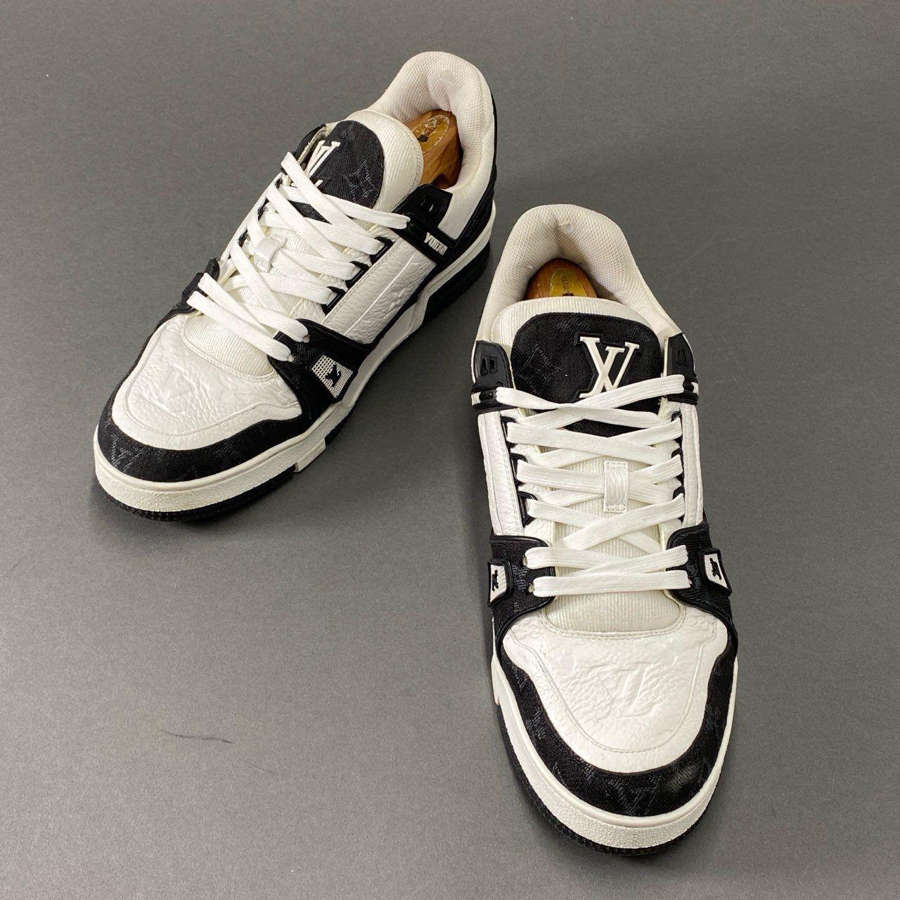 5i27 LOUIS VUITTON ルイヴィトン LVトレイナーライン ローカット