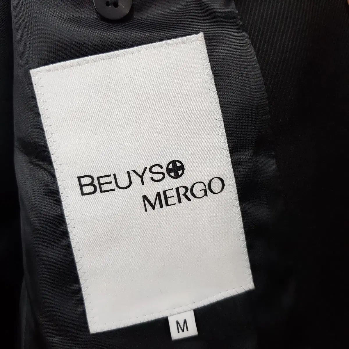 送料無料！ BEUYS MERGO スリック スタンダードフィット セットアップ 黒 M 只今タイムセール中。