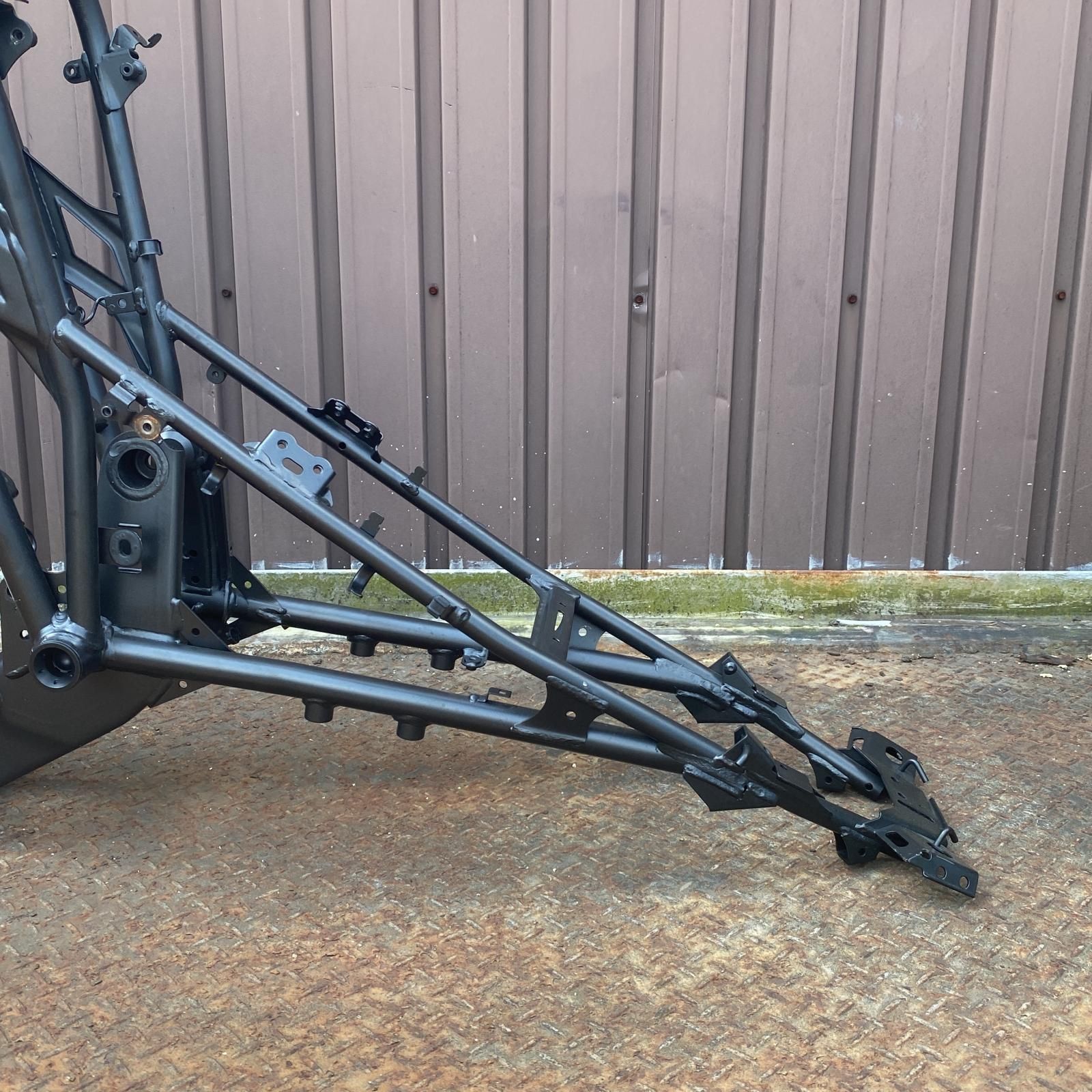 HONDA CB250R フレーム 書類無し ホンダ [M-250520-65] HONDA CB250R フレーム 書類無し ホンダ - メルカリ