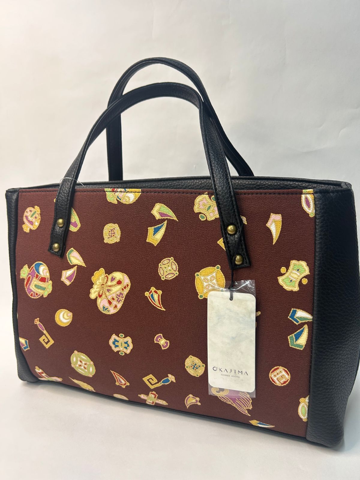新品未使用品　岡重 吉祥文様 和装バッグ 岡重 OKAJIMA 茶 新品未使用品 岡重 吉祥文様 和装バッグ 岡重 OKAJIMA 茶 - メルカリ
