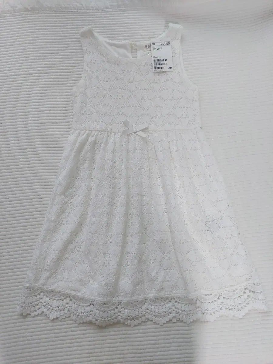 H ＆ m トゥイーン 白いノースリーブレースドレス 4 6 税金 新品