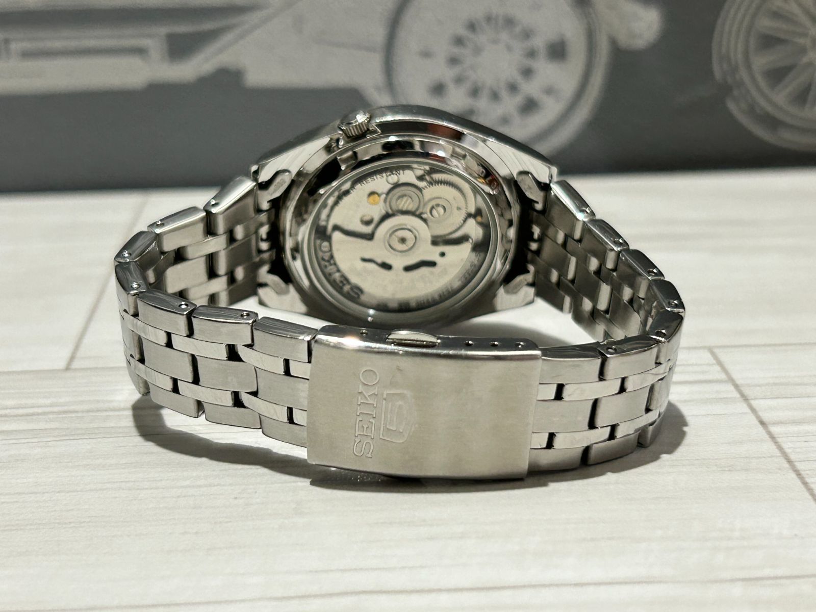 SEIKO セイコー 海外モデル ステンレス ウォッチ 腕時計 10気圧防水 箱付 正規逆輸入品）セイコー SEIKO 腕時計 海外モデル SND365P1(SND365PC