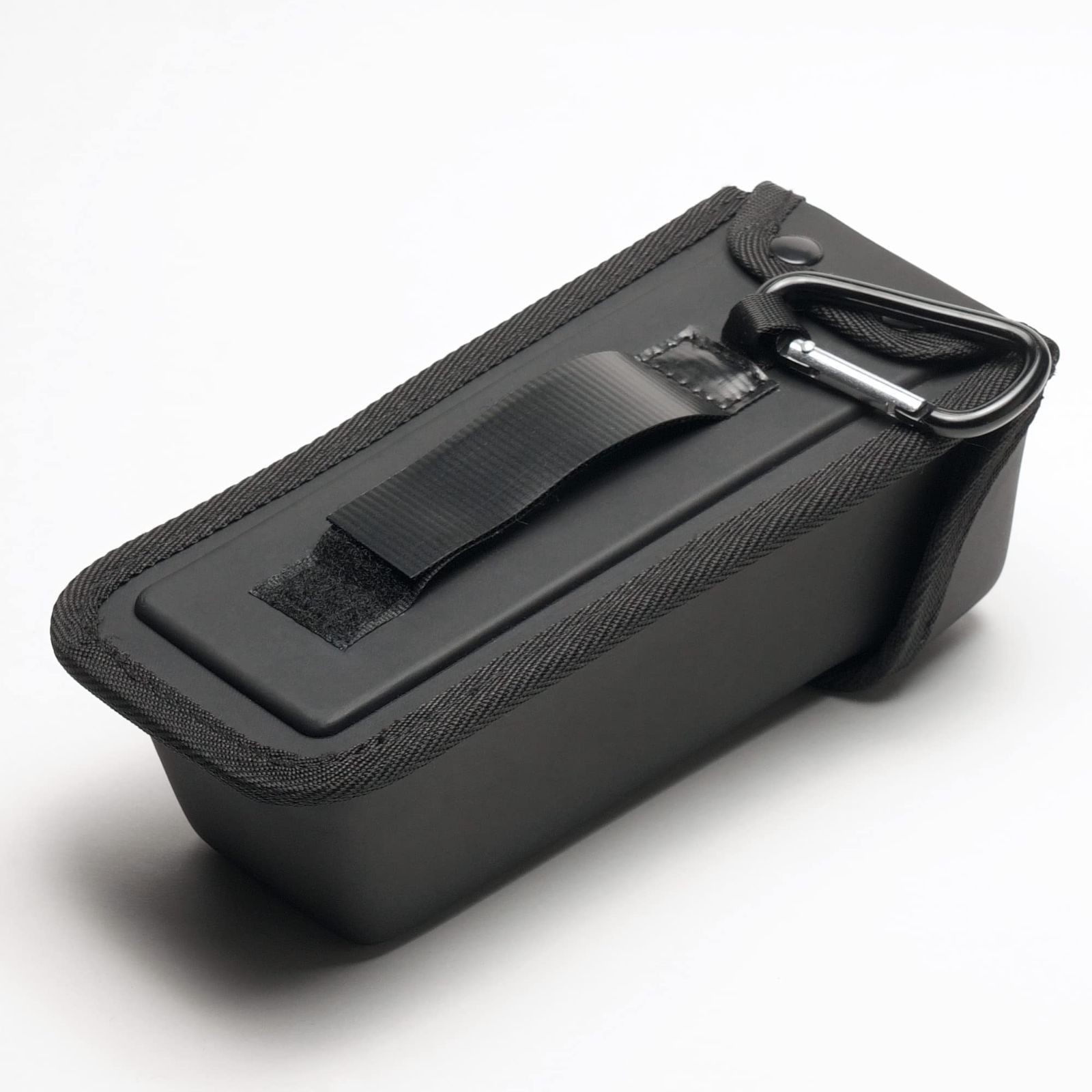 新着商品】カラビナ アウトドア 縦型 HARD SHELL サングラスケース
