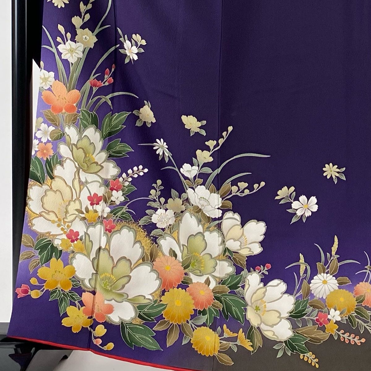 振袖 身丈162.5cm 裄丈68cm L 袷 牡丹 草花 金糸 金彩 濃紫 正絹