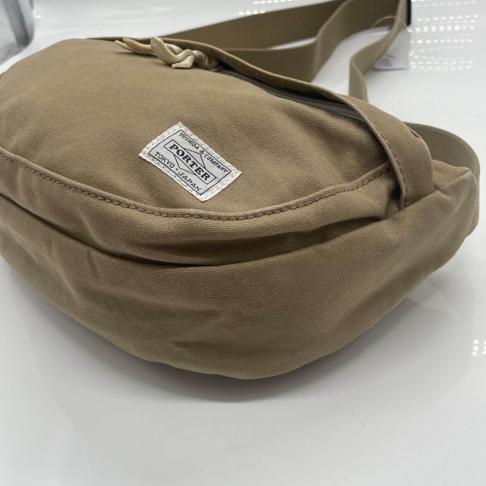 PORTER ポーター　ビート　ショルダーバック　ハーフムーン　カーキ PORTER ポーター ハーフムーン カーキ シルバーグレー