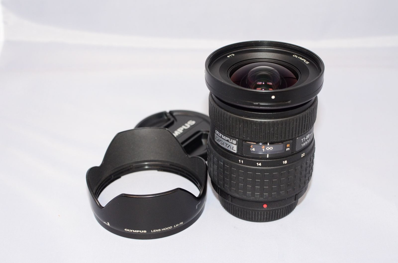 ★美品★OLYMPUS ZUIKO 11-22mm F2.8-3.5 フード付き