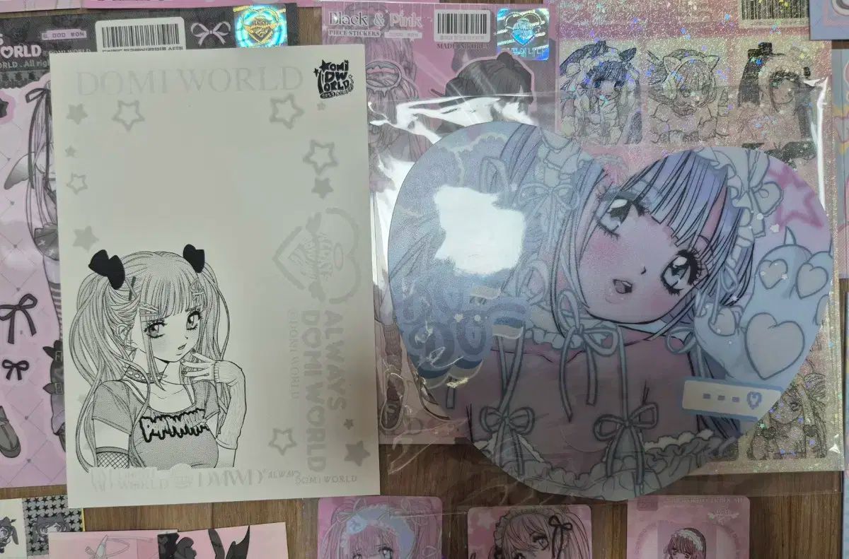 DOMI WORLD ステッカー トレカ はがき まとめ売り 出品 WORLD DOMI ステッカー まとめ 等 公式オンラインショップ