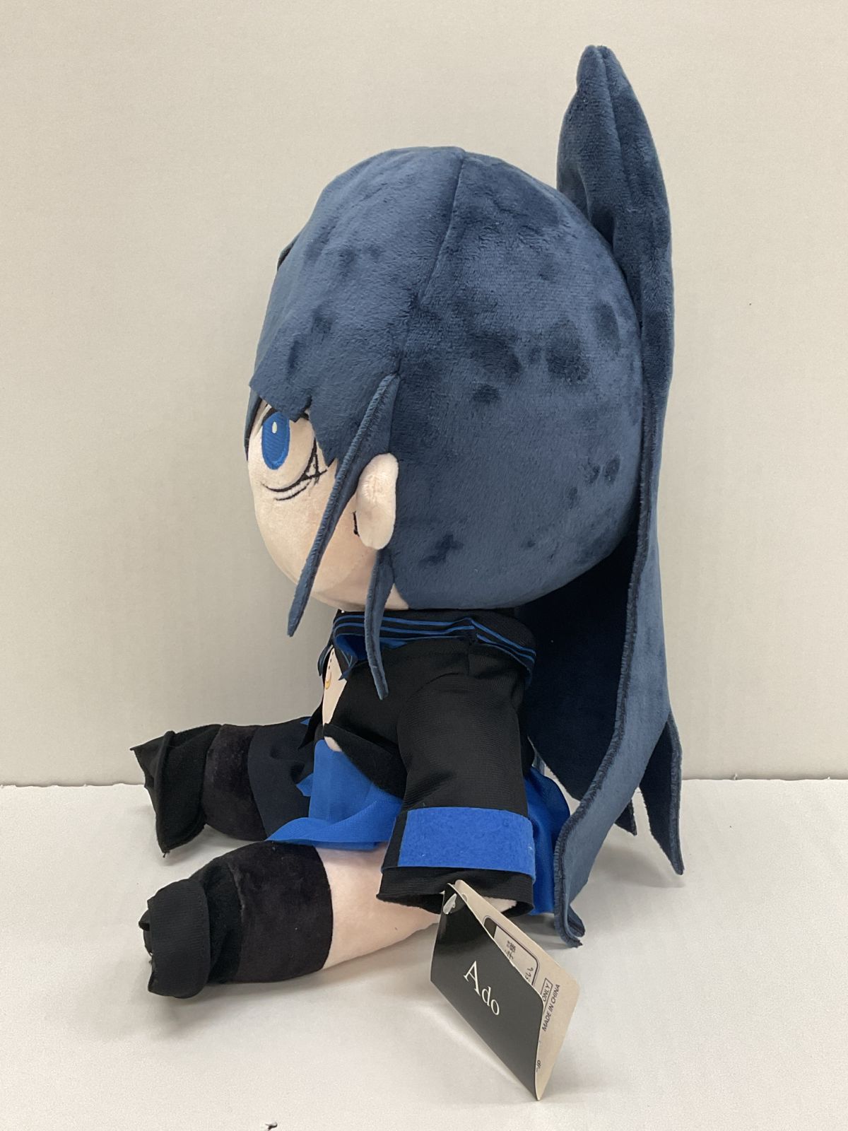 D070[06]Y744(オモチャ) Ado ぬいぐるみ ラウンドワン限定