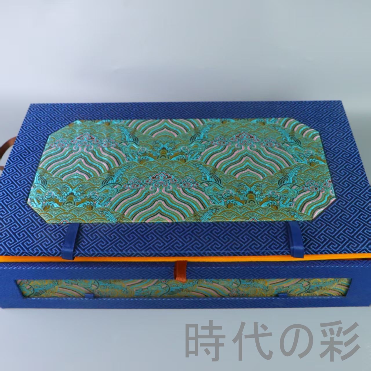 高冰翡翠 宝石彫