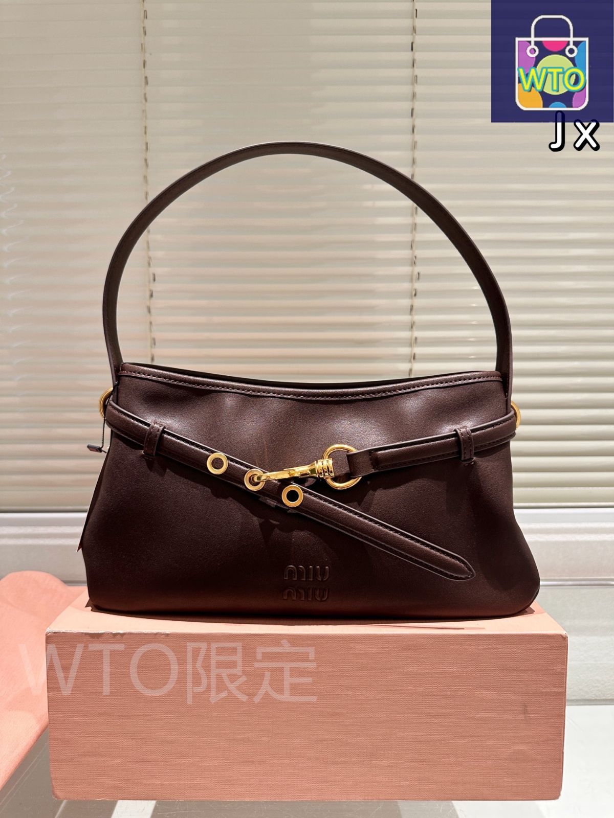 【MIU MIU】アヴェンチュール バッグ送料関税込 Miu Miu】Aventure アバンチュール ナッパレザー バッグ (MiuMiu
