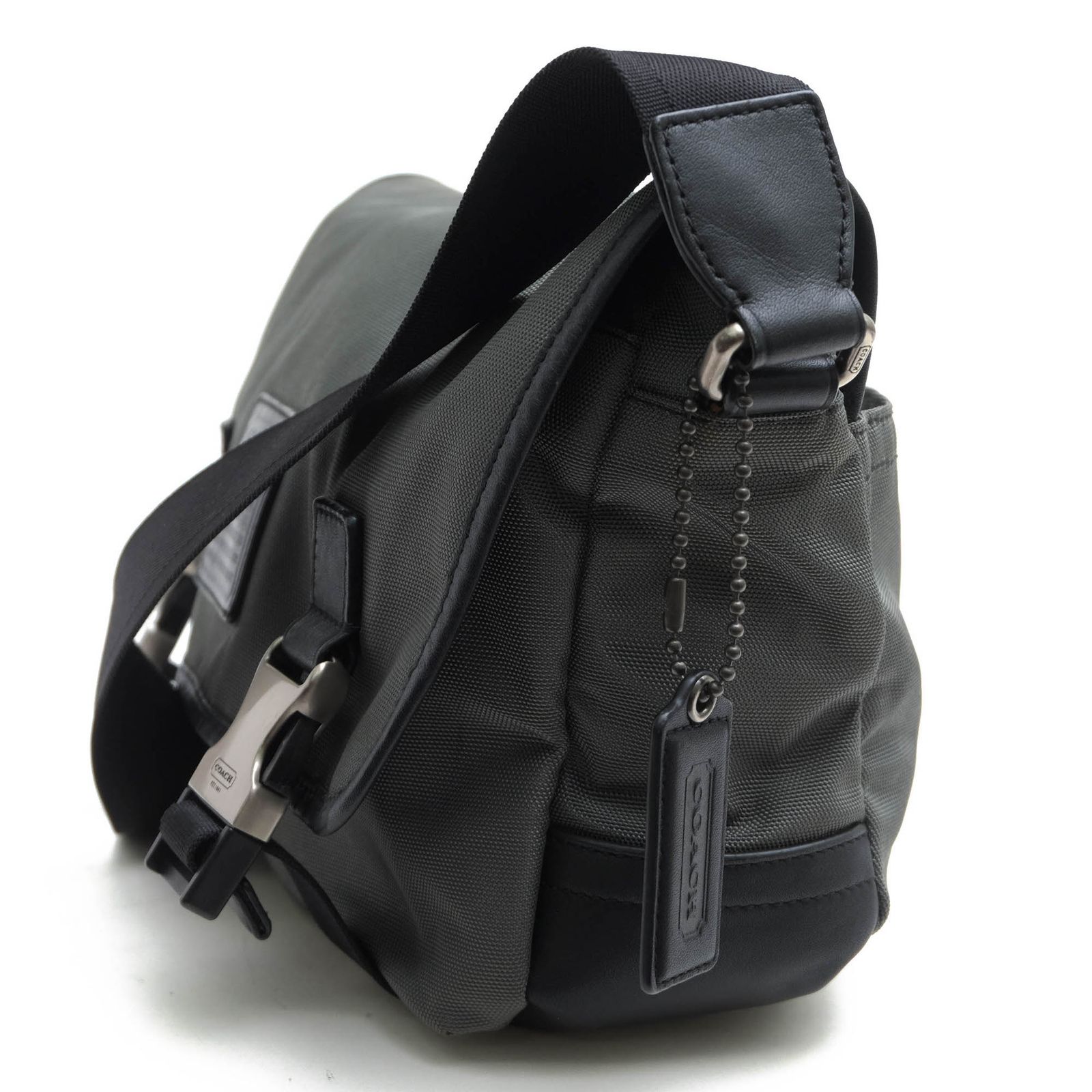 【極美品】COACH メンズ ボイジャー ショルダーバッグ F70575 極美品】COACH メンズ ボイジャー ショルダーバッグ F70575 バッグ
