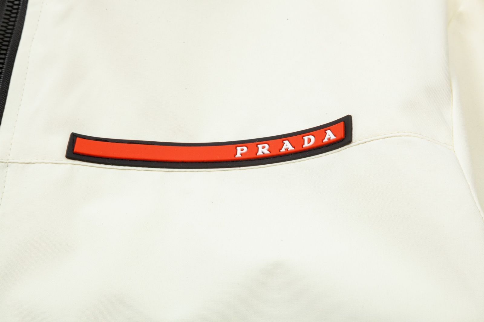 ★送料関税込★PRADA トライアングルロゴ コットン フーディ 本日限定特価】PRADA メンズ フーディー トライアングルロゴ 3色