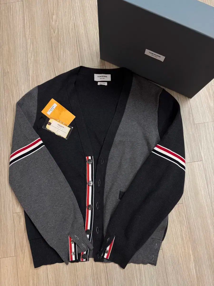 Thom Browne トム ブラウン ミラノステッチ アームバンド ファンミックス カーディガン