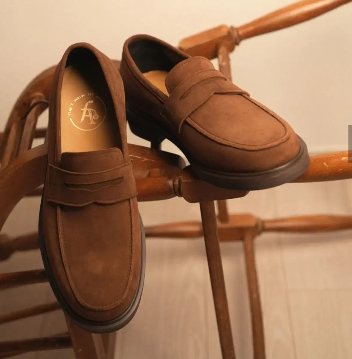 280 フラップエフ 딜런 スウェード ペニーローファー SBW