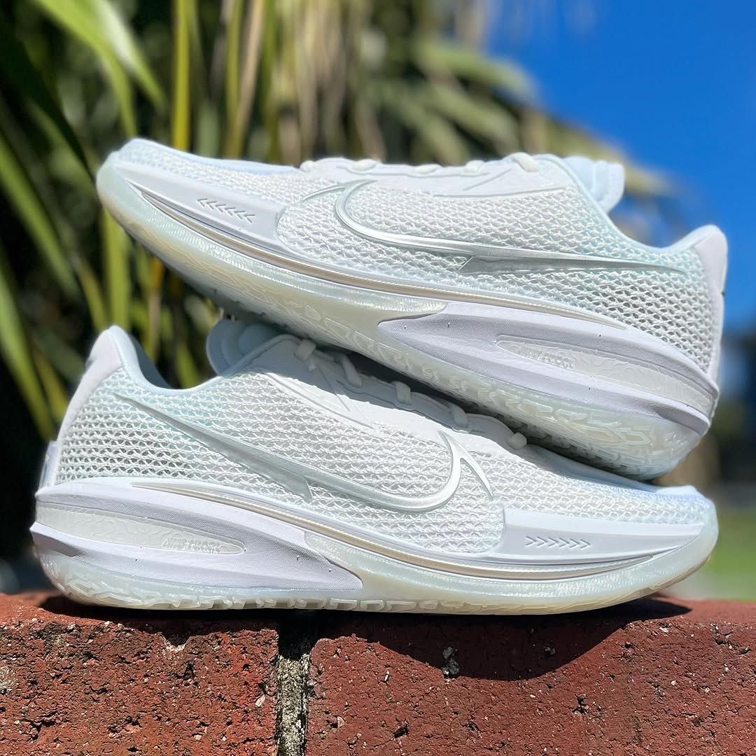 NIKE エアズーム GT CUT 25.5㎝ (中古品) Nike Air Zoom GT Cut Academy 