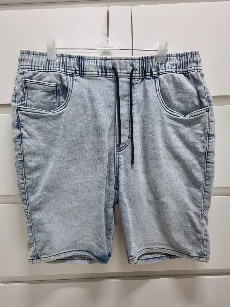 ZARA ハーフデニムパンツ　32サイズ ZARA デニム カーゴ ハーフパンツ 32インチ ザラ ショートパンツ